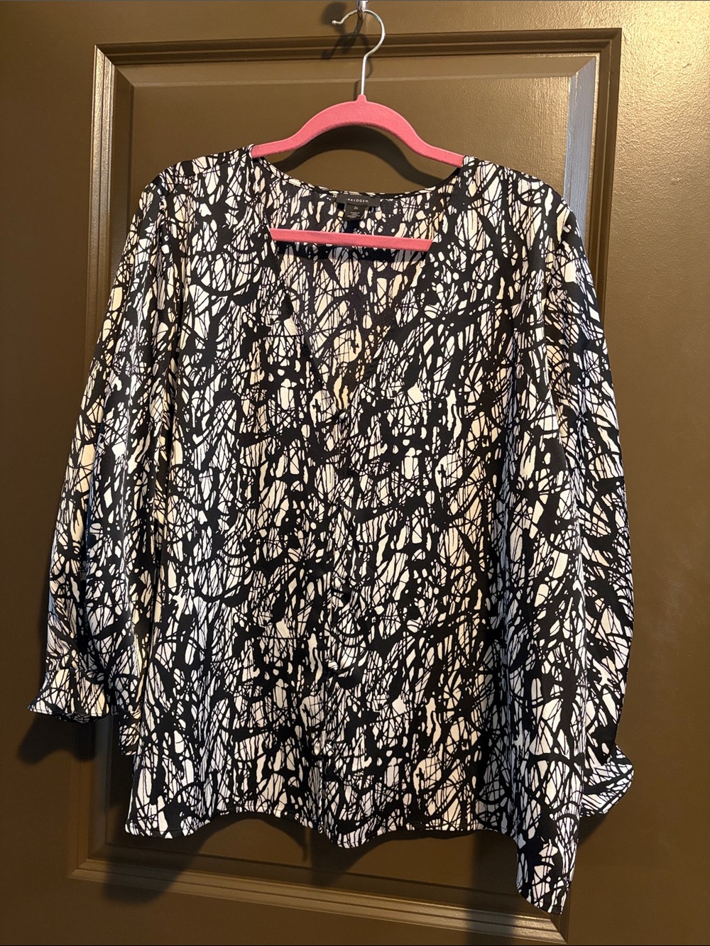 Halogen Black and White Abstract Print Blouse